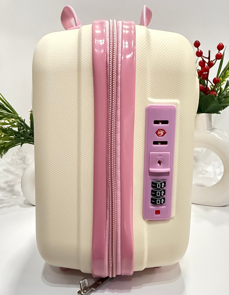 Cute Bear 3D Vanity Case With Lock