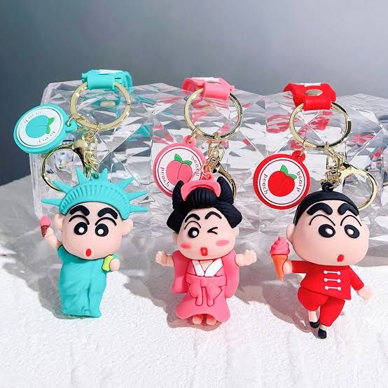 Novelty Crayon Shin-chan Keychain Set